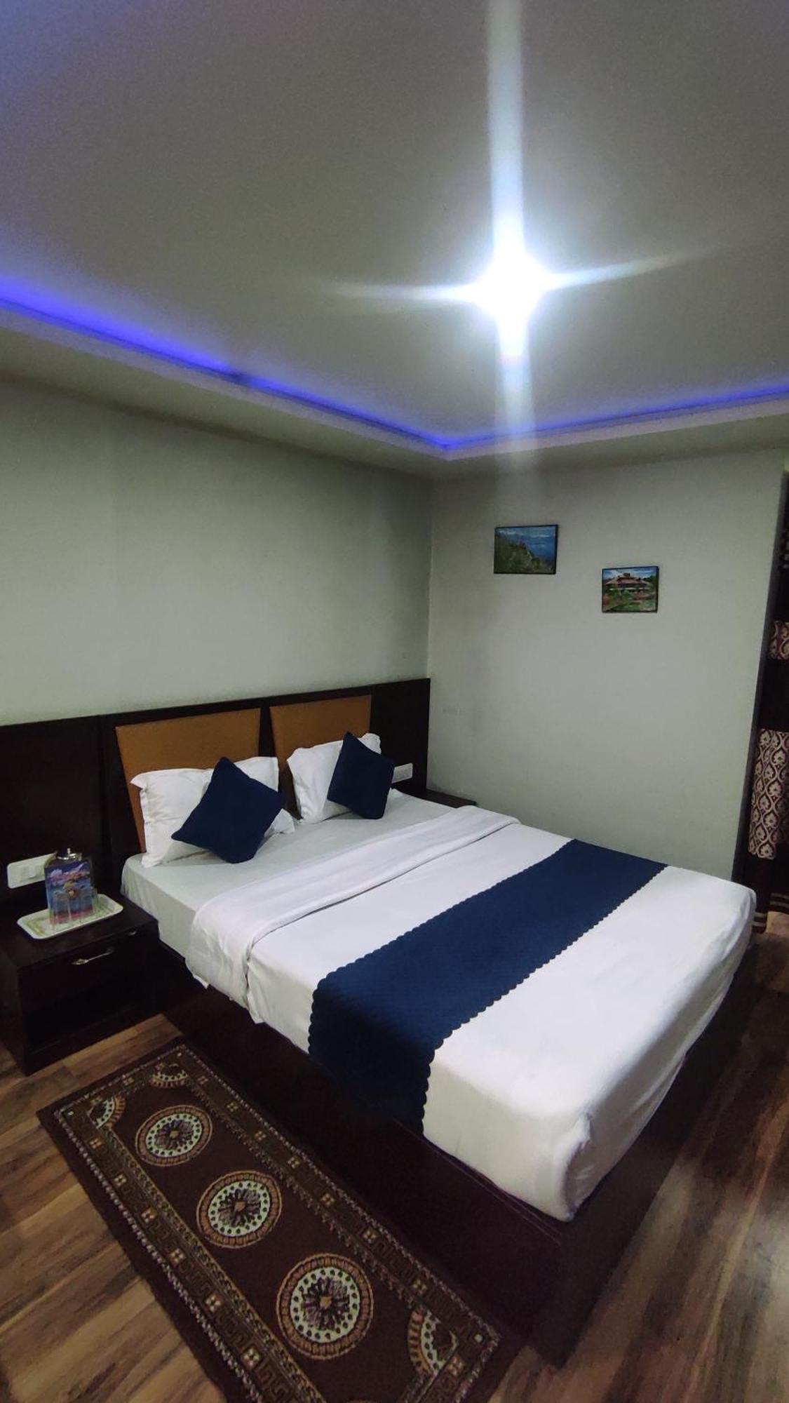 Hotel Kasturi Gangtok Exterior photo